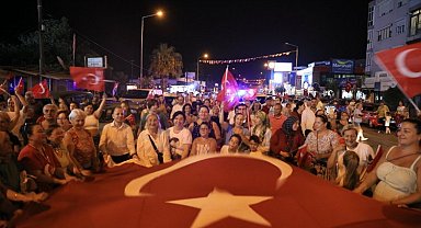 Zafer'in 100. Yılı İzmir Güzelbahçe'de coşkuyla kutlandı