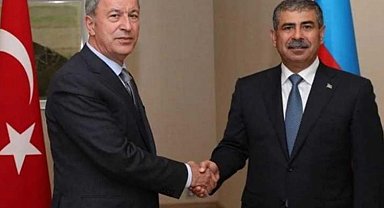 Bakan Akar Azerbaycanlı mevkidaşıyla görüştü