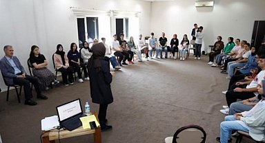 Bursa İnegöl'de 'Kariyer Atölyeleri' gençlere vizyon katıyor