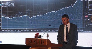 BUSİAD Evi'nde ekonominin geleceğini masaya yatırıldı