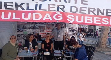 Emekliler bankada mahsur kaldı