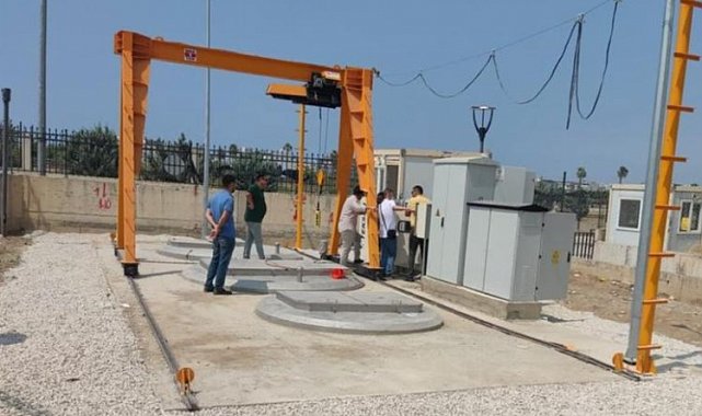 Hatay İskenderun'da yağmur suyu hattı çalışması