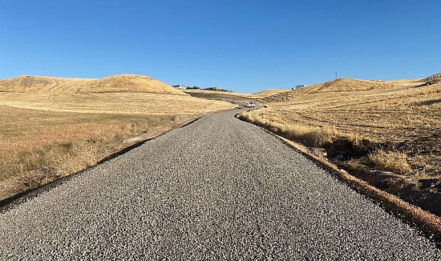 Kırsal mahallelerde 428 kilometre yol asfaltlandı
