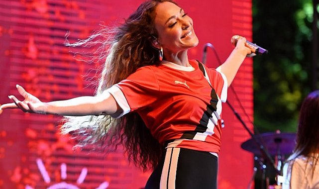 KKTC'nin 'Milli formaları' Ziynet Sali ile görücüye çıktı