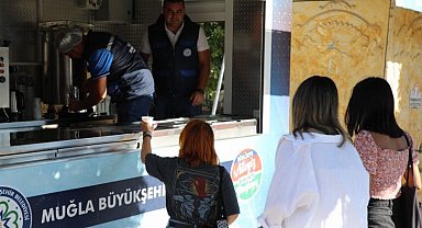 Muğla'da öğrencilere çorba dağıtımına başladı