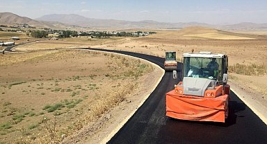Özalp yolları asfaltlanıyor