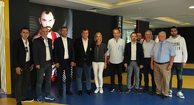 Spor Medyası TAF Yüksek Performans Merkezinde atletlerle buluştu