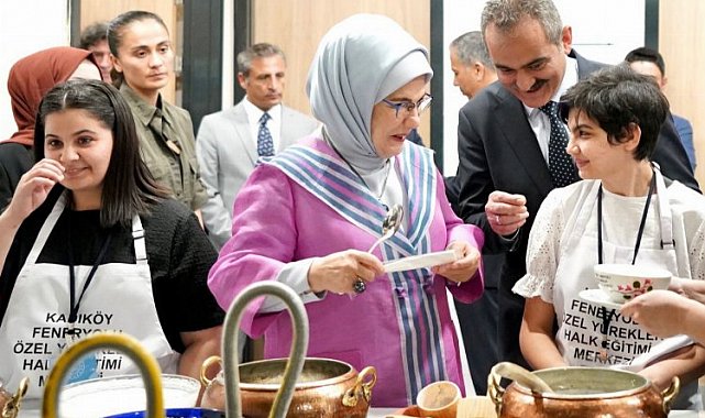 Türkiye'de yetişkin engellilere için ilk halk eğitimi merkezi açıldı