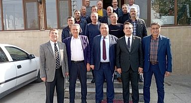 Afyon’un yöresel yemeği keşkek, bu kez siyasileri bir araya getirdi 