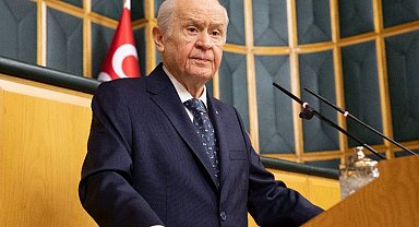Bahçeli: Minderden kaçma, gel!