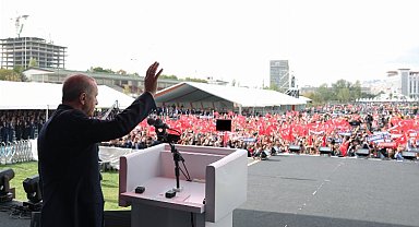 Cumhurbaşkanı Erdoğan: Hep gençlerle yol yürüdüm