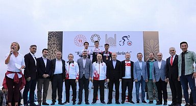Dağ bisikletleri Mardin sokaklarını arşınladı