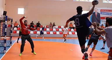 Hataylı hentbolcular 4'te 4 yaptı