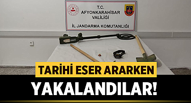Detektör ile define arıyorlardı: Yakalandılar! 