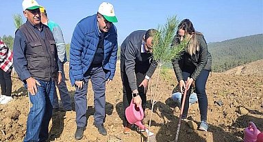 Kınık'ta Fidanlar Toprakla Buluştu
