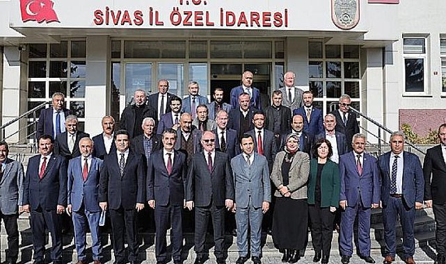 Sivas Belediye Başkanı Hilmi Bilgin İl Genel Meclisine konuk Oldu