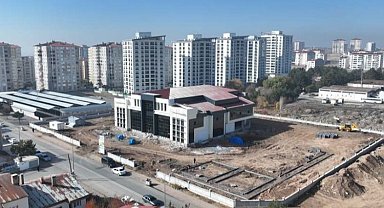Sivas'ta eş zamanlı yapılan iki kültür merkezi tamamlanıyor