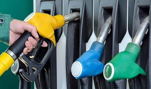 Benzine bir indirim daha geliyor... Akaryakıt fiyatları 9 ay öncesine döndü