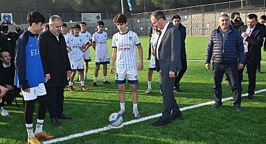 Büyükşehir'den üniversiteye futbol sahası