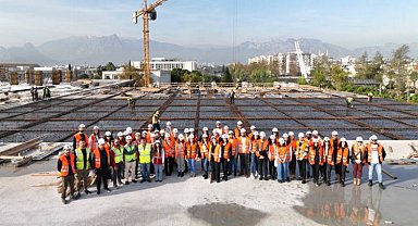Öğrenciler katlı otopark projesini inceledi