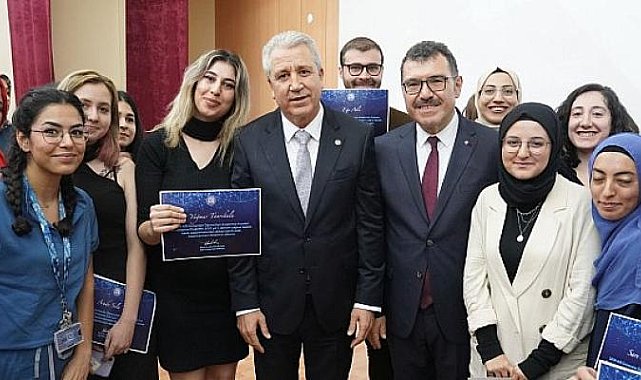 TÜBİTAK Başkanı Prof. Dr. Mandal, Egeli öğrenci ve akademisyenlerle bir araya geldi
