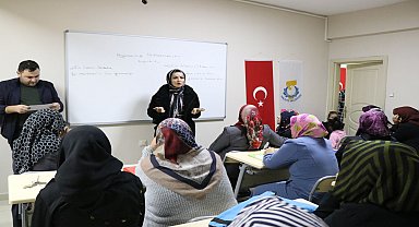 Haliliye Belediyesi, Millet Evlerinde Kadınlara Aile Eğitimi Seminerleri Vermeye Devam Ediyor