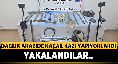 Afyonkarahisar'da dağlık arazide kaçak kazı yaparken yakalandılar