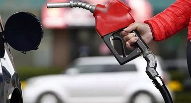 Brent Petrol Fiyatları Dalgalanırken, Bugün Benzin ve Motorin Fiyatlarında Değişiklik Yok
