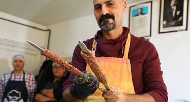 ATASEM'in mutfağında aşçı yardımcıları yetişiyor