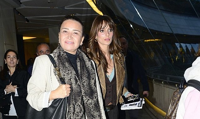 Demet Akbağ ve Bestemsu Özdemir Kanyon'da Objektiflere Yakalandı