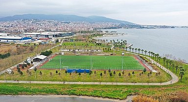 Gölcük Metin Uzuner Spor Tesisi'nde yenileme çalışmaları başladı