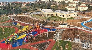 Gölcük'ün Yeni Sosyal Yaşam Alanı Tamamlandı Gündüz Ayrı, Gece Ayrı Güzel