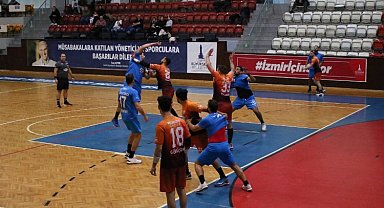 Hentbol 'süper lig'lerinde üçer karşılaşma oynandı