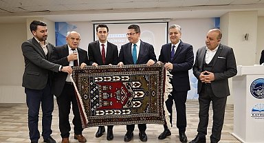 Prof. Dr. Ruhi Ersoy'dan 'Türk Dünyası' konferansı