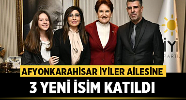 Rozetleri Meral Akşener taktı: Afyonkarahisar İYİ Parti'ye 3 yeni isim katıldı