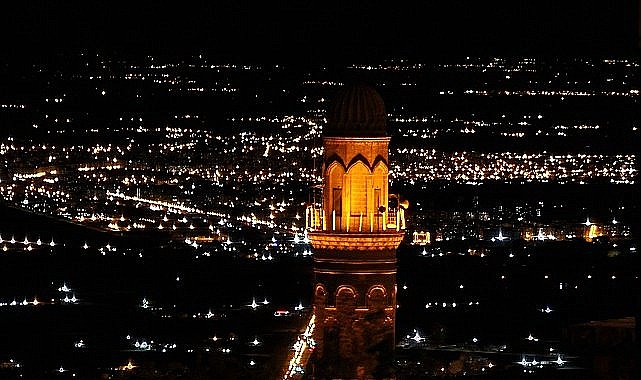 Samsung Galaxy'nin 'Nightography' özelliğiyle karanlıkta dahi ezber bozan kareler