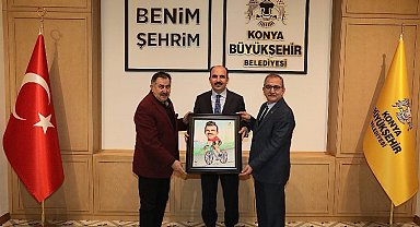 TSYD'den Altay'a anlamlı hediye