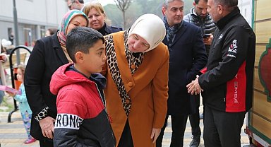 AK Kadınlardan deprem seferberliği