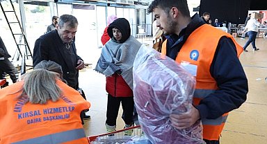 Antalya'daki depremzede vatandaşların ihtiyaçları karşılanıyor 