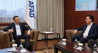 Babacan AFAD'da Fuat Oktay'la görüştü... Babacan deprem bölgesine gidiyor