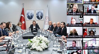 Bakan Özer 71 ilin müdürleriyle toplandı