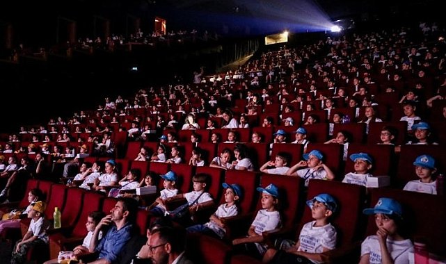 Bakanlıktan sinema salonlarına 14,2 milyon lira destek