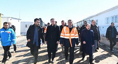 Başkan Gürkan'dan Beydağı konteyner kent alanına ziyaret