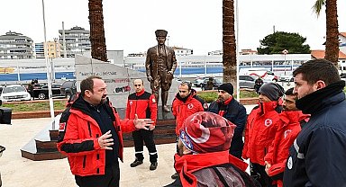 Çiğli Belediyesi'nden Depremzedelere Yardım Eli
