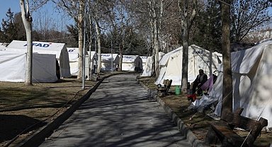 Diyarbakır Büyükşehir'den çadır kente yoğun ilgi