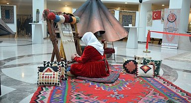 El yapımı Uşak Halıları Kıbrıs'ta görücüye çıktı