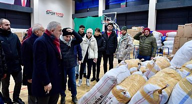 Fatih Belediyesi 1,6 milyon adet ihtiyaç malzemesi gönderdi