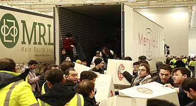 İstanbul Büyükşehir Belediyesi İBB Deprem Bölgesi İçin Tüm Gücüyle Seferber Oldu