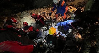 Kahramanmaraş'ta aynı aileden üç kişi sağ çıkartıldı... Mucizenin adı Taşan ailesi