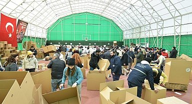 Kemalpaşa'dan Deprem Bölgesine Yardım Köprüsü